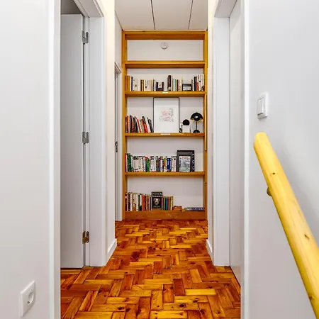 Augusto - A Family House With Pool In The Heart Of Lissabon
