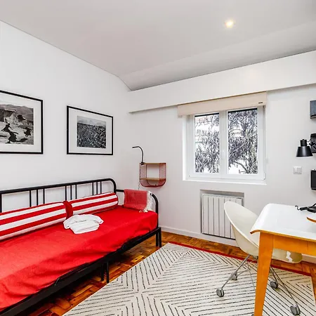 Augusto - A Family House With Pool In The Heart Of Apartment *