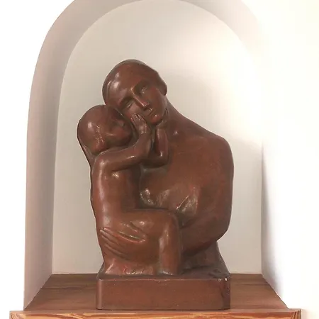 Apartamento Augusto - A Family House With Pool In The Heart Of