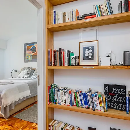 Augusto - A Family House With Pool In The Heart Of Lägenhet Lisboa