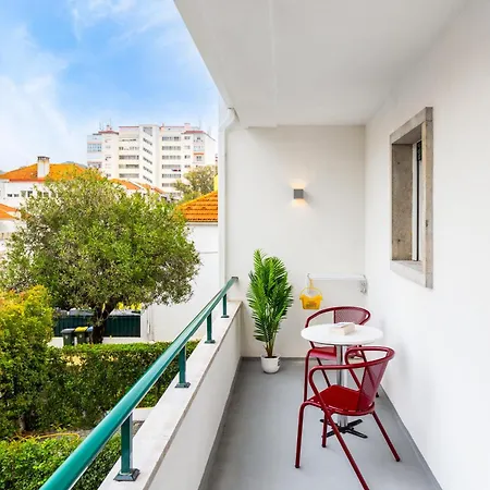 Lejlighed Augusto - A Family House With Pool In The Heart Of Lisboa