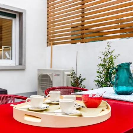 Lägenhet Augusto - A Family House With Pool In The Heart Of Lisboa