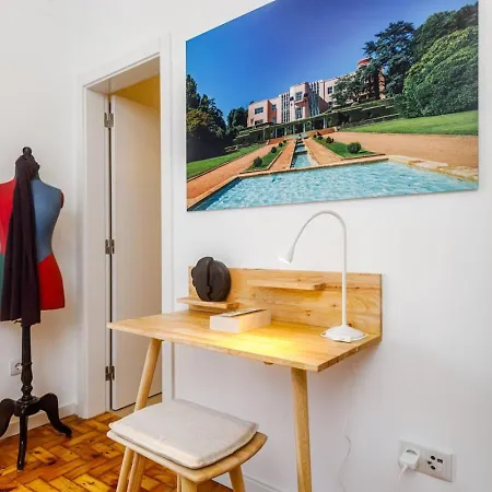 Augusto - A Family House With Pool In The Heart Of Lisboa