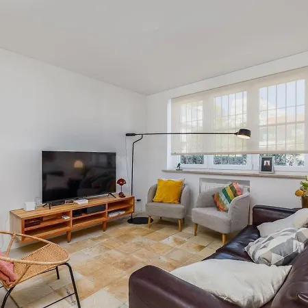 Augusto - A Family House With Pool In The Heart Of Apartamento *