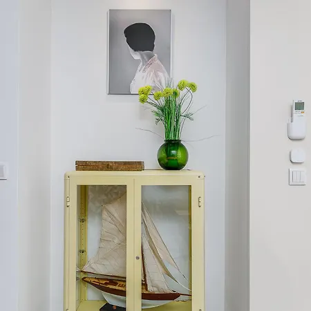 Augusto - A Family House With Pool In The Heart Of *